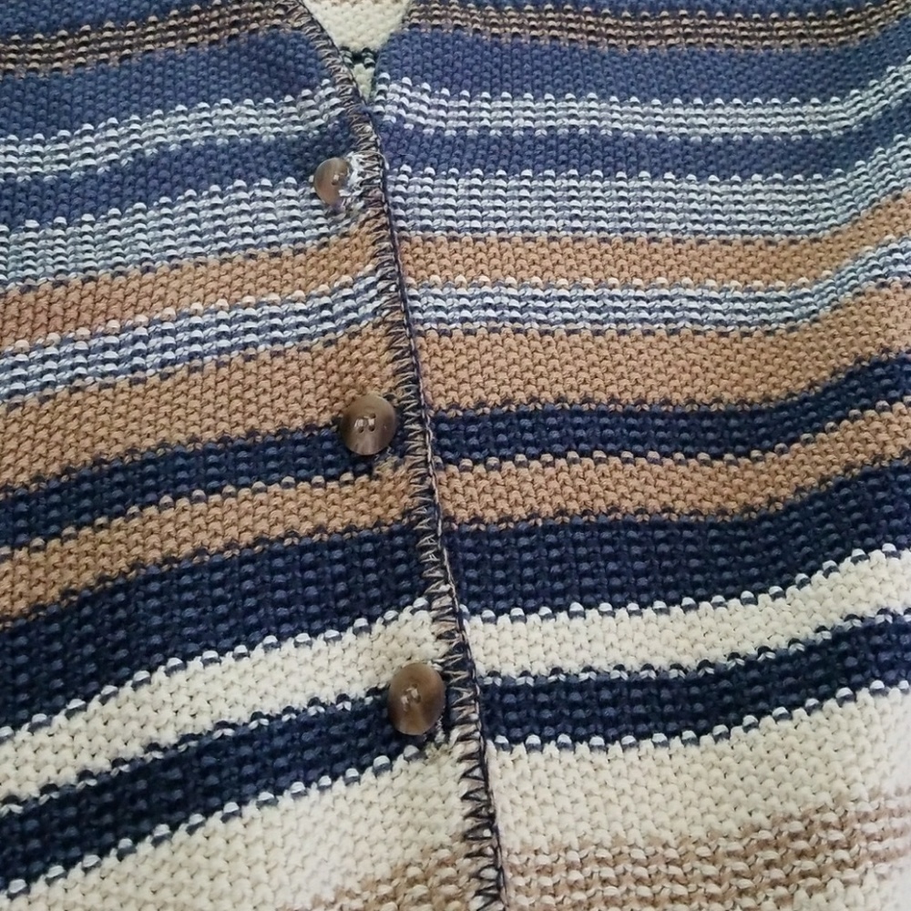 Vest - Picture 2 of 2